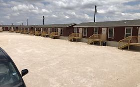 Monahans Country Inn